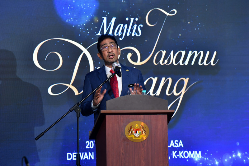 Retired Comms Ministry staff encouraged to stay active, contribute ideas