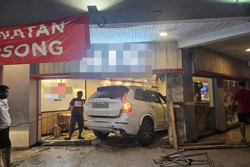 Elderly woman killed, 7 injured after SUV crashes into Sitiawan fast-food outlet