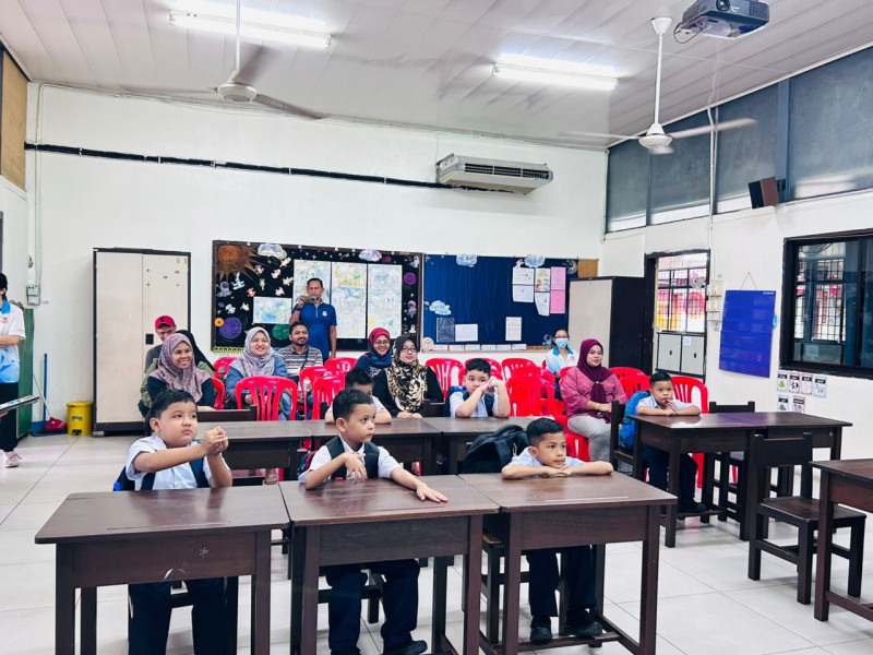 More Malay parents opt for Chinese schools to master Mandarin
