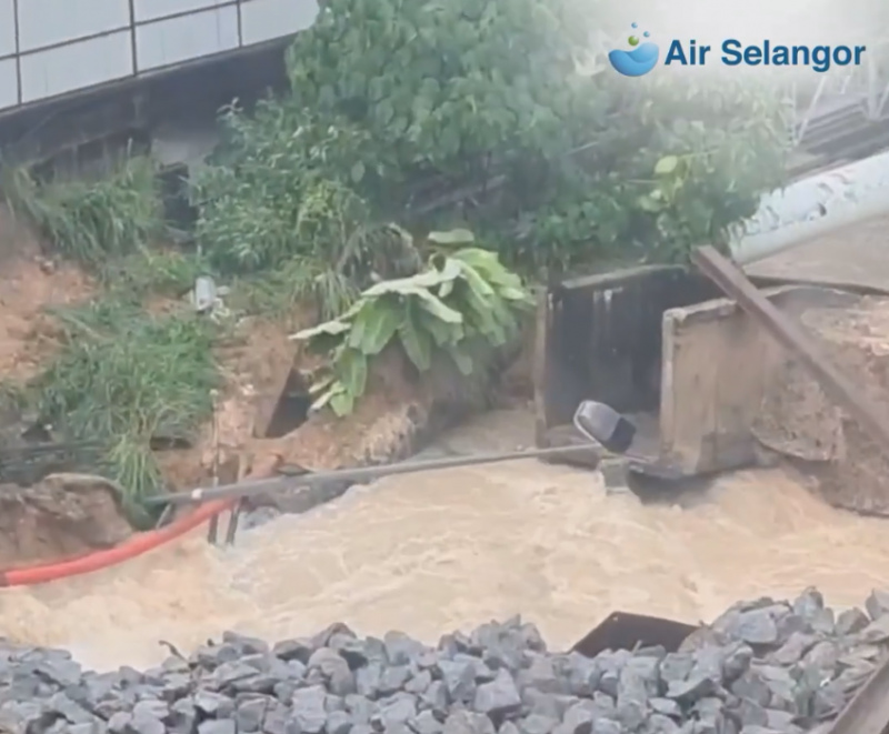 [UPDATED] Burst pipe cuts off water supply to Damansara Utama, Seapark, Seaport