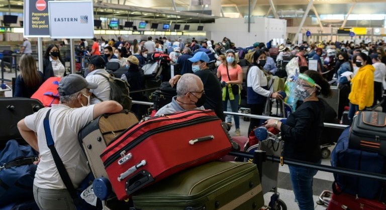 Winter storms snarl US travel as 1,500 flights are cancelled after Christmas