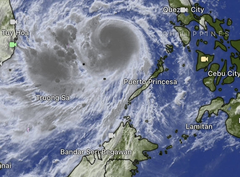 Typhoon Kalmaegi detected 405km northwest Of Kudat, Sabah - MetMalaysia