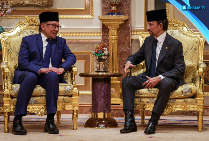 Anwar has audience with Brunei ruler