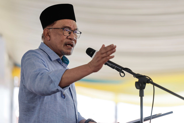 M’sian workers only need slight skill upgrade: Anwar