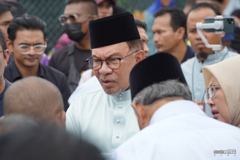 Elmina crash: govt to assist victims’ families in funeral arrangements, says PM