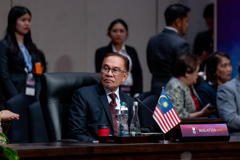 Sunny outlook for economic ties between Asian, dialogue partners: Anwar
