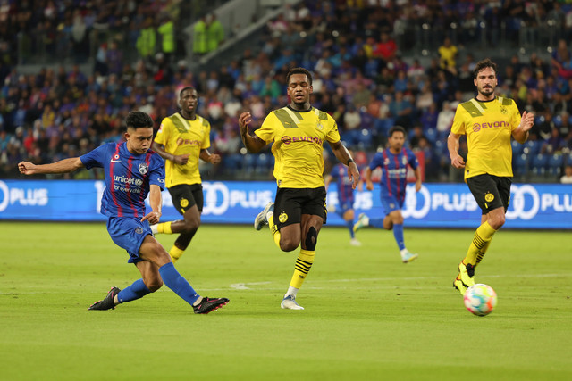 Dortmund score twice in each half to sink JDT in friendly