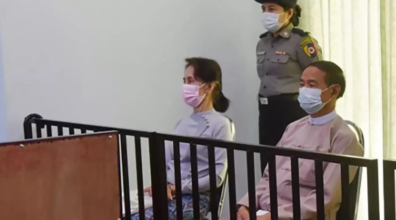 Myanmar junta hits Suu Kyi with graft charges