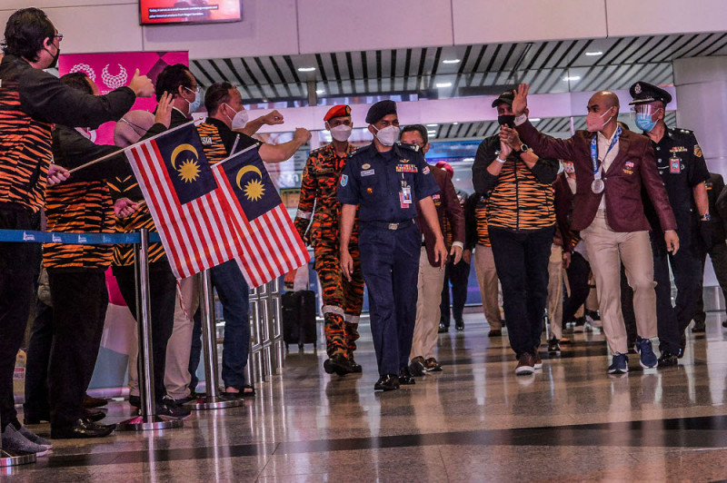 Azizulhasni returns to a hero’s welcome