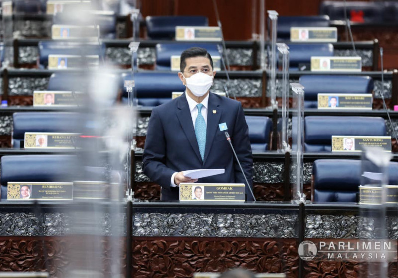 It’s not us, it’s them: Malaysia still attractive to investors, assures Azmin