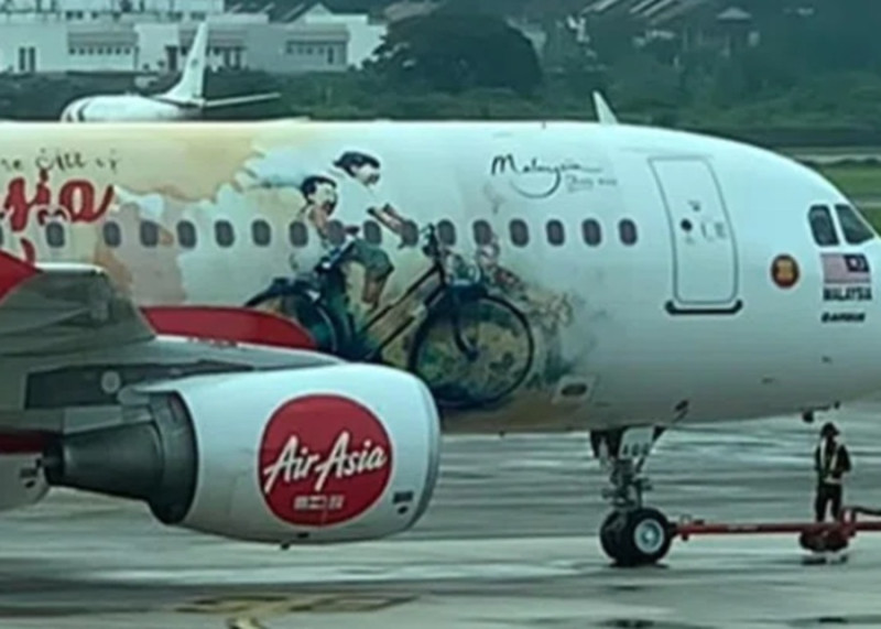 Artist sues AirAsia over alleged unauthorised use of iconic Penang artwork