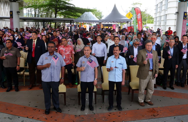 Telcos vow to ensure 5G Rahmah package’s success