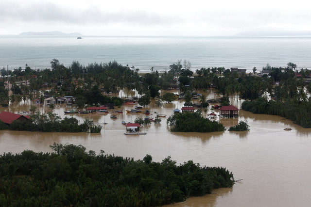 Number of flood evacuees drops in K’tan, Sabah, rises in S’wak