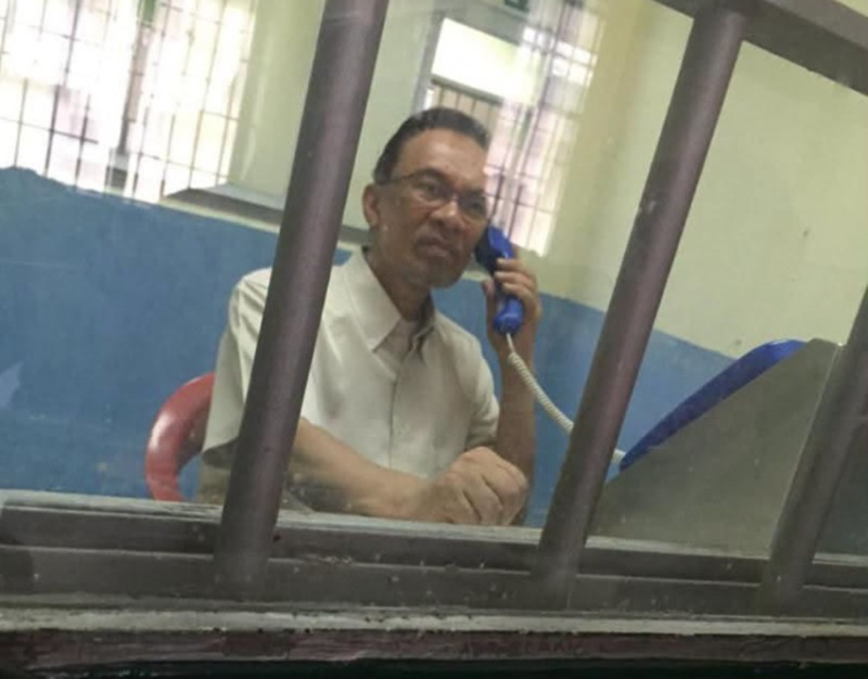 'A moment etched in memory' – A meeting through the glass: PMX recalls memories at Sungai Buloh Prison