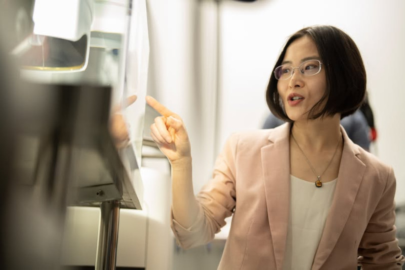 Ultrasound cancer pioneer Dr Zhen Xu drives global push for non-invasive tumour treatment