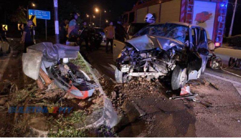 Pregnant woman among three killed in accident, another seriously injured