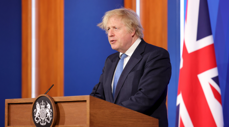 Britain to offer Nato ‘major military deployment’ in Europe