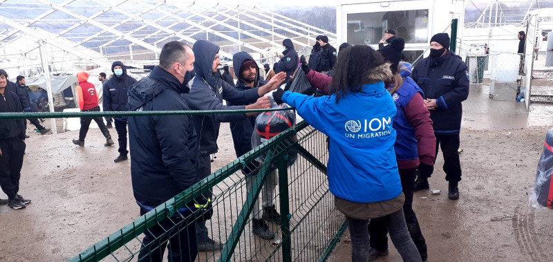Unacceptable, says EU of homeless migrants’ plight in Bosnia