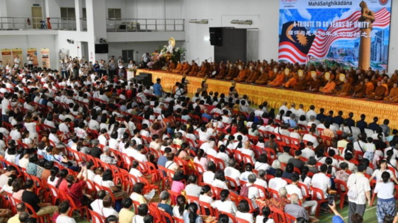 Over 160 monks, 5,000 devotees gather for National Day blessings ceremony in Penang