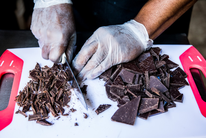 Bean to bar: Haiti cocoa industry fights stereotype