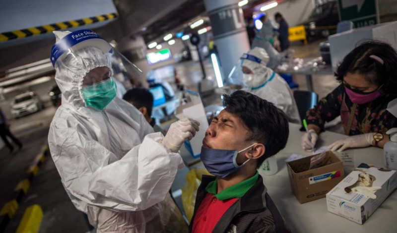 Indonesia to scrap Covid-19 tests for vaccinated domestic travellers