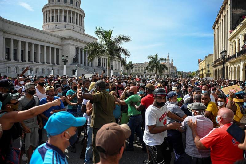 Rare anti-govt protests erupt in Cuba