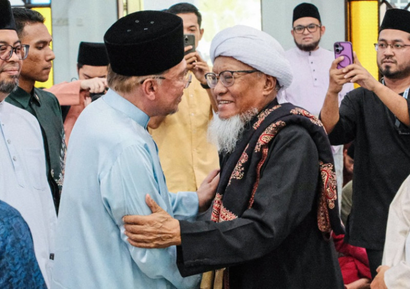 Anwar: Constituency funds are for the people, not MPs