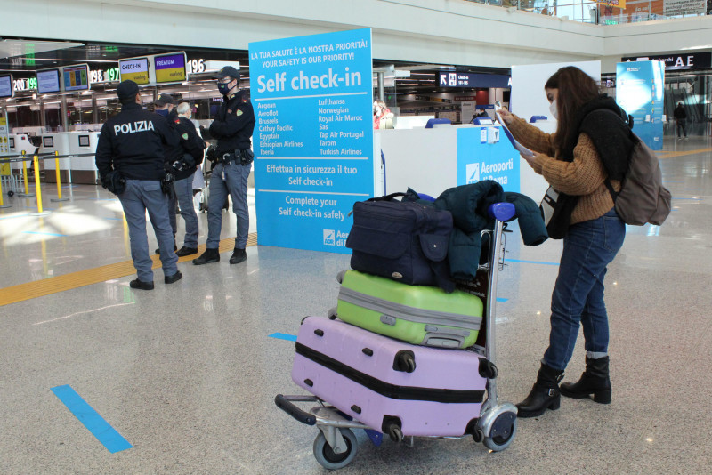 EU-wide mask rules for flights, airports eased from Monday