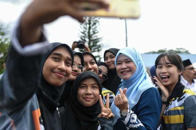 No race will be sidelined from educational opportunities: Fadhlina