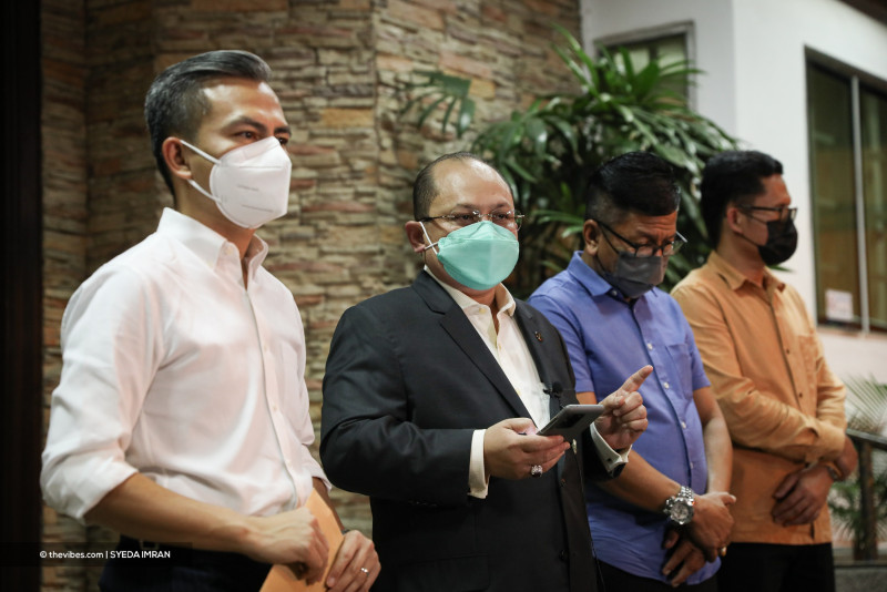 2 reps involved in Melaka govt collapse urge for U-turn on assembly dissolving