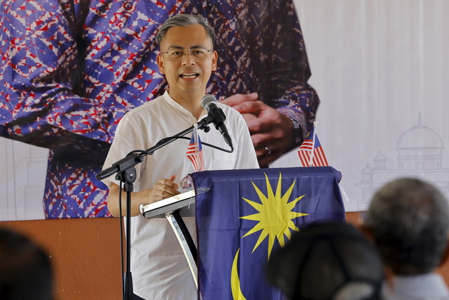 Special postpaid package for civil servants coming soon: Fahmi