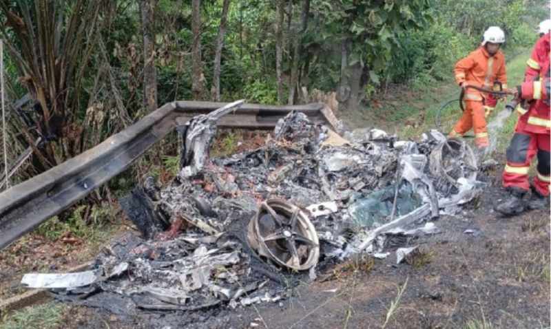 Ferrari driver, passenger escape unhurt as car crashes, bursts into flames