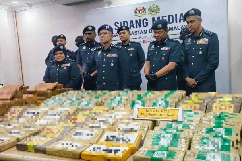 Customs seizes RM162m in drugs, including 460kg hidden in cemetery hut