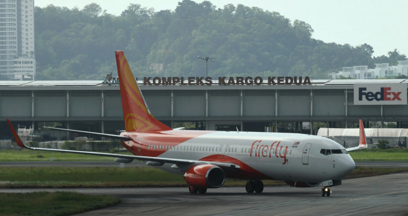 Firefly reinstates flights to Singapore