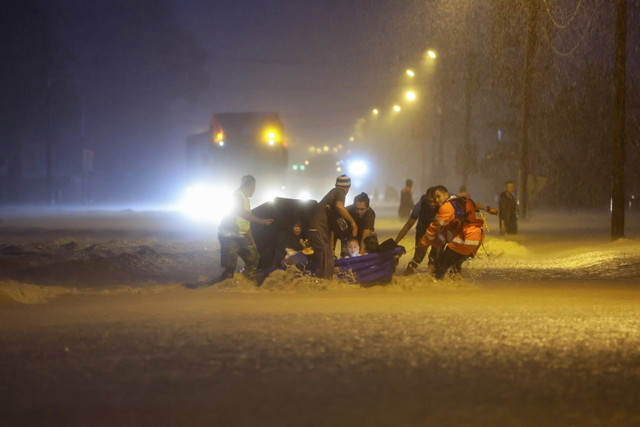 Main routes linking east coast states still accessible despite floods: police