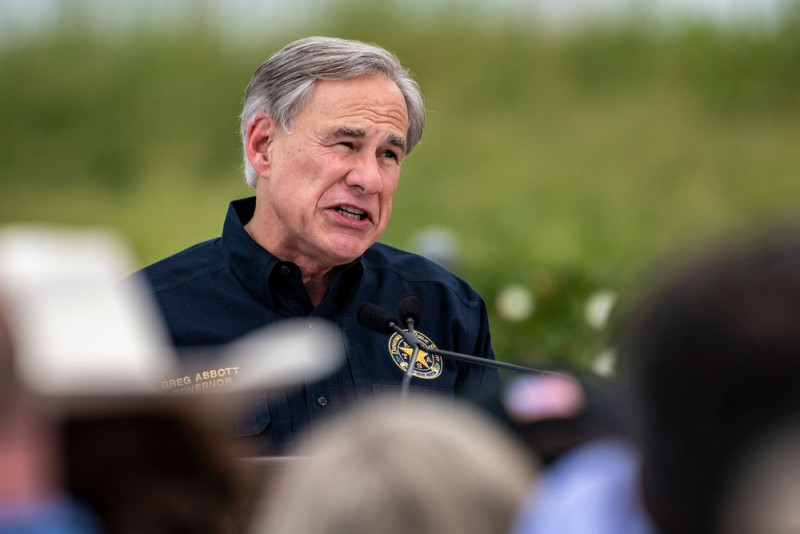 Texas governor bans all vaccine mandates