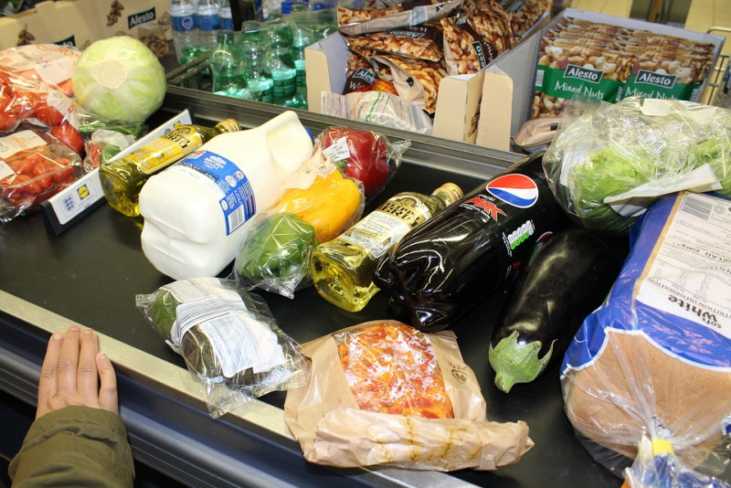 California city bans junk food from cashier counters