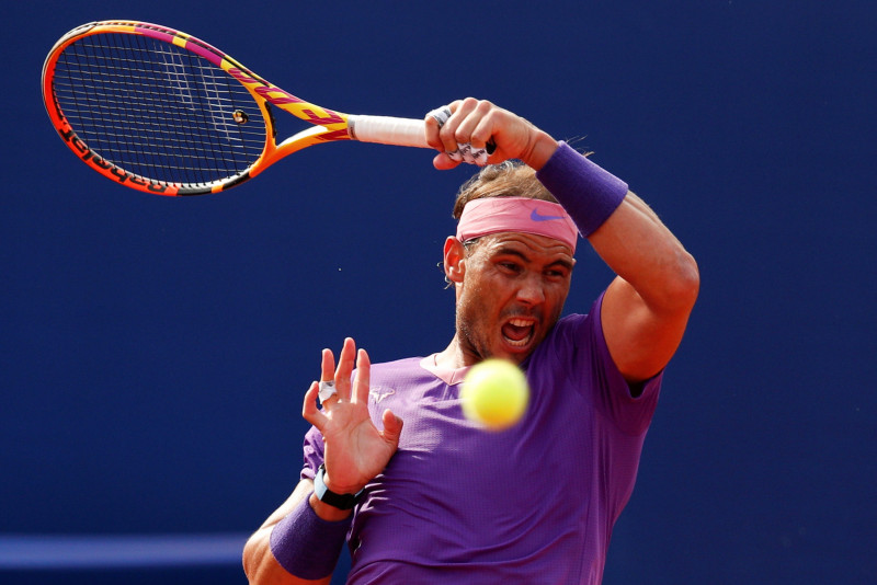 Nadal surges into Barcelona semi-finals