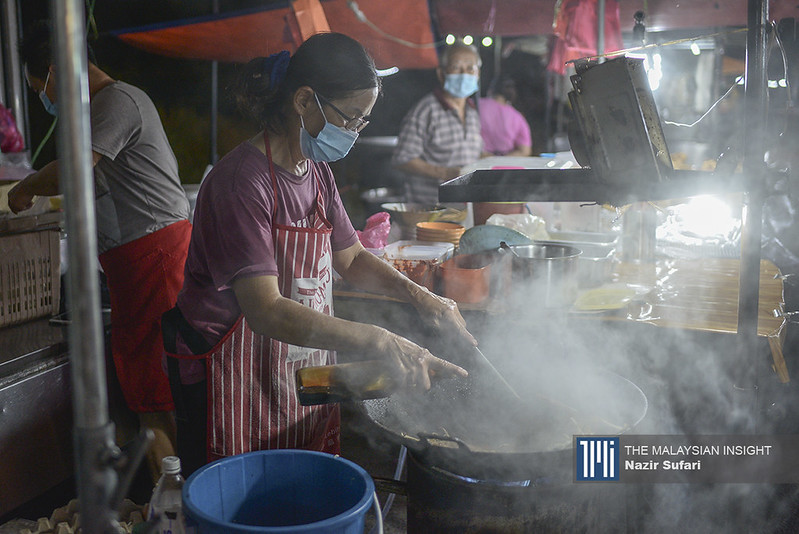 Penang hawker group slams foreign cook ban