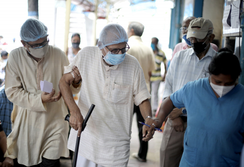 India sees world record 4,000 Covid-19 deaths in 24 hours