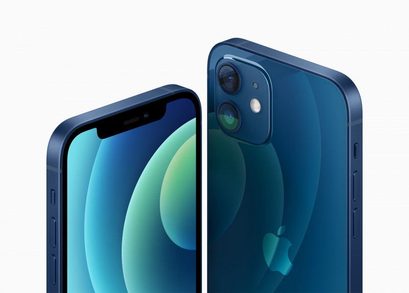 Apple, Facebook deliver more blockbuster profits for tech