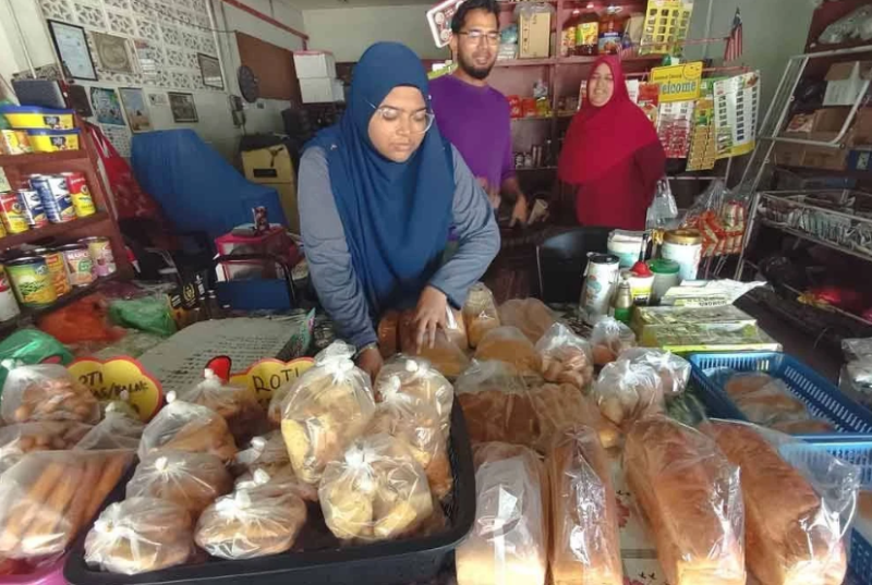It's 'Roti Israil' and has nothing to do with Israel, clarifies shop owner