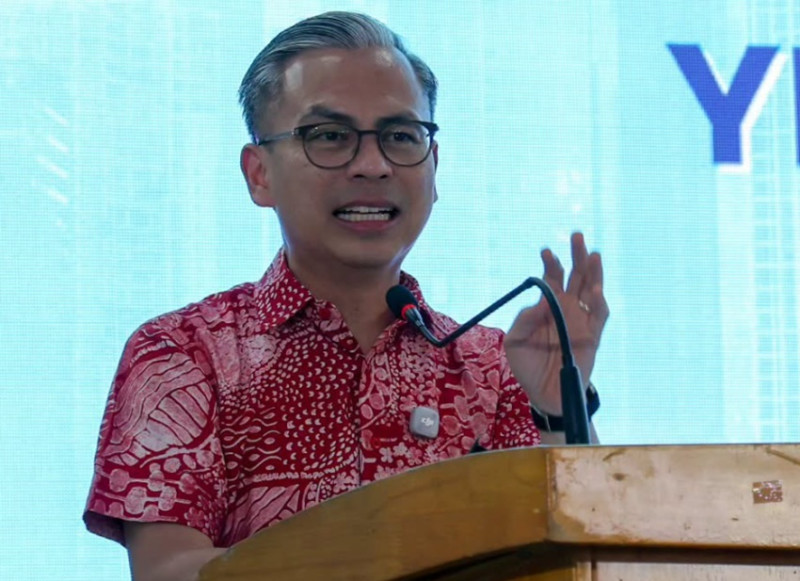Fahmi condemns threats against UM student over corruption remarks