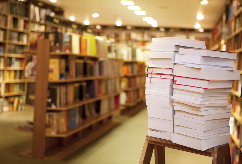French authors to pay fines of 'rebel' bookshops open despite virus closure
