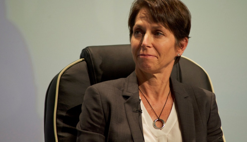 Struggling Virgin Australia hires first female CEO