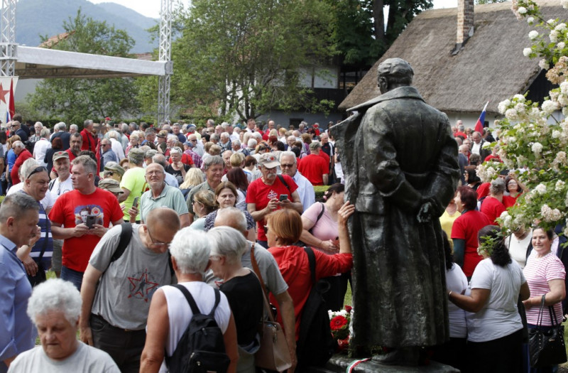 Thousands mark late Yugoslav leader Tito’s birth anniversary