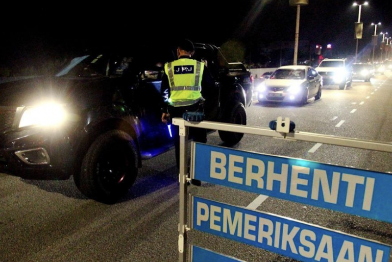 Lamborghini Aventador not seized, Chinese national given summons for driving without licence - KL RTD