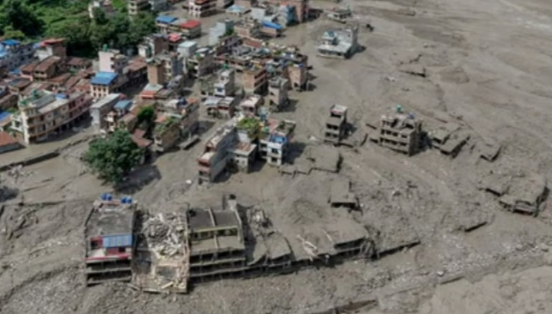 Nepal: Mudslide destroys village, 95 dead, 17 Malaysian tourists reportedly missing (video)