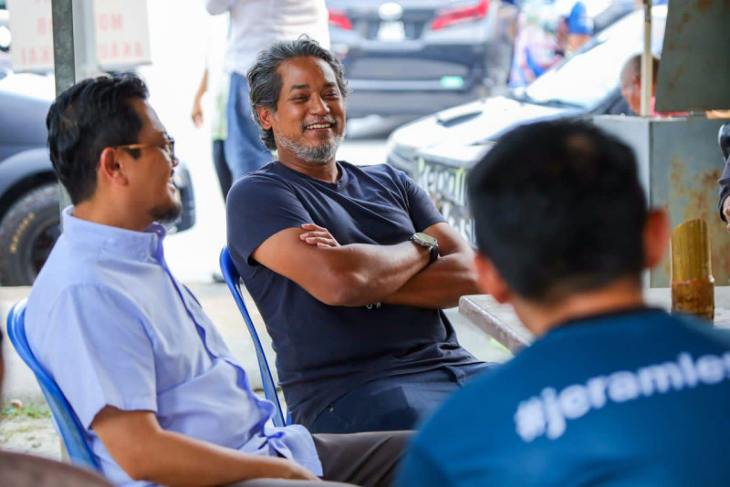 Khairy declares support for Perikatan’s Jeram candidate