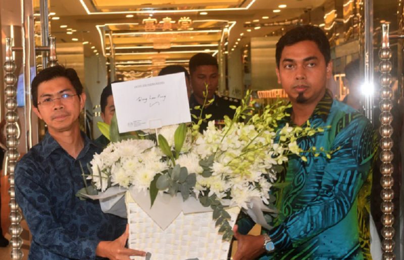 King sends wreath to Bandar Utama victim’s wake, expresses his condolences 